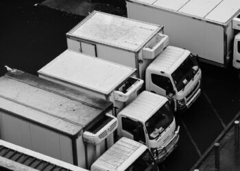 Producción y exportación de vehículos pesados en febrero disminuyen 27.5% y 23.9%, respectivamente  