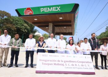 Pemex inaugura la primera gasolinera del Bienestar de Puebla