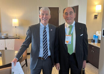 Iberdrola planea invertir más de 20 mil mdd en infraestructura de redes eléctricas en EE.UU. 