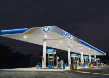 Valero recupera permiso de importación de combustibles en México
