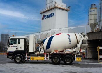 Cemex reporta utilidad neta récord de 734 mdd en lo que va de 2025