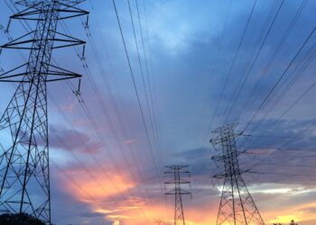 CFE reporta aumento de 11.7% en ingresos totales del primer trimestre de 2025