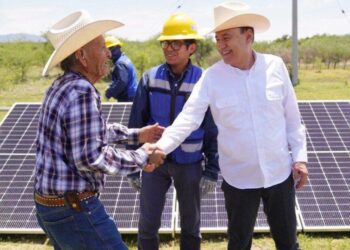 Sonora avanza con tercera fase de la planta fotovoltaica Puerto Peñasco