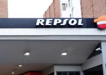 ¡Repsol a la baja! Reporta -77.4% de crecimiento en sector industrial