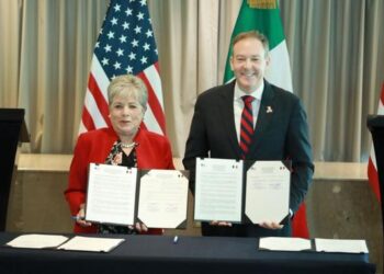 SEMARNAT y EE.UU. firman convenio para atender derrames de residuos en región fronteriza
