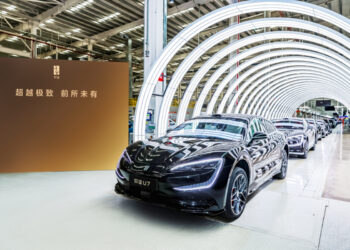 BYD llega a la producción de 13 millones de vehículos eléctricos y al Top 100 en Fortune Global 