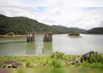 Colombia: Bloqueos en Hidroeléctrica El Guavio ponen en riesgo suministro energético 