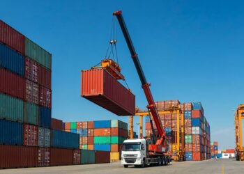 Puerto de Manzanillo rompe récord de movilización logística