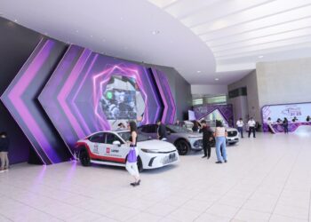 Tlaxcala presenta su primer vehículo eléctrico en el Foro Automotriz 2025 