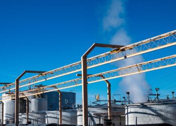 Alza de precios en gas natural provocan ingresos de 524 mil mdp para CFE