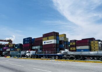 Mayor vigilancia a importaciones impulsa recaudación récord en aduanas