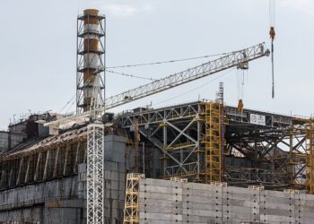 Actividad industrial crece 0.57% en noviembre, pero suma 9 meses de caídas anuales