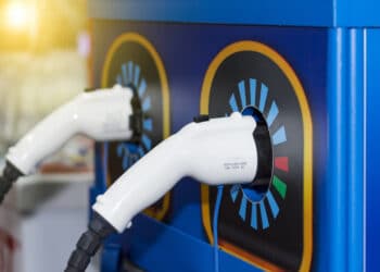 Falta de impulso por parte de Pemex y CFE frena el crecimiento de la electromovilidad en México