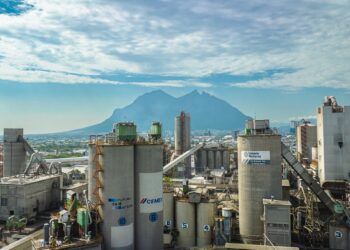 Cemex comprará a Omega Products, quiere reforzar su expansión en EUA