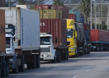 SICT abre consulta pública para NOM sobre transporte de mercancías peligrosas