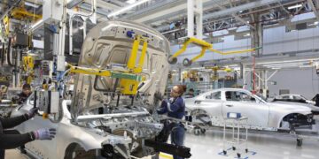 Volkswagen Puebla programa paro productivo en líneas Jetta y Tiguan