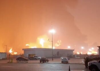 Dos Bocas arde y la ASEA “no muerde”: el costo de una regulación sin sanciones