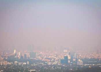 Contingencia ambiental evidencia los atrasos en combustibles limpios en México