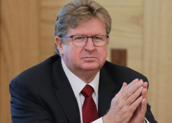 Grupo México se alía con BlackRock para crear gigante eléctrico en México