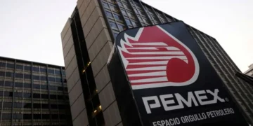Pemex instala Comisión Consultiva del Petróleo