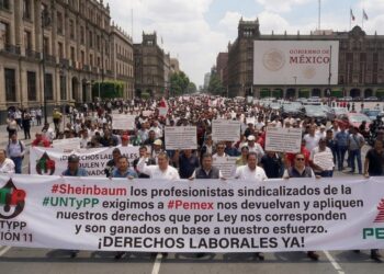 Trabajadores de Pemex van por batalla legal para defender sus pensiones