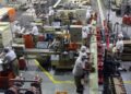 Empleo manufacturero liga 37 meses de caída por aranceles y menor inversión