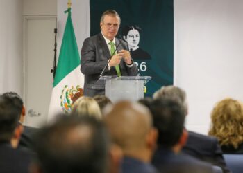 Ebrard asegura que el libre comercio ya no existe; México negocia nueva posición frente a EU