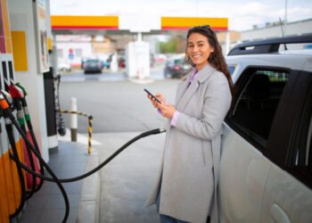 Pemex mantiene liderazgo en mercado gasolinero mexicano