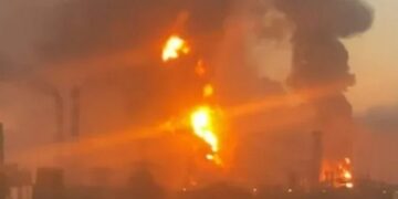 Guerra Rusia-Ucrania escala: drones golpean refinería de petróleo en Moscú