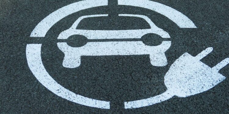 China y la Unión Europea negocian acuerdo sobre autos híbridos y eléctricos: ¿bajarán los aranceles?
