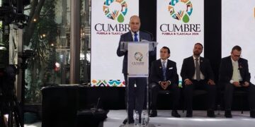 Onexpo rechaza prohibir pagos en efectivo en gasolineras y pide digitalización gradual
