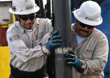 Pemex sacrifica 41 mil millones de dólares al apostar por refinar en lugar de exportar