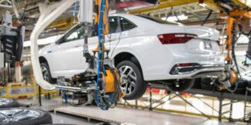 Huelga amenaza a Volkswagen Puebla: 50 mil empleos están en riesgo por conflicto salarial