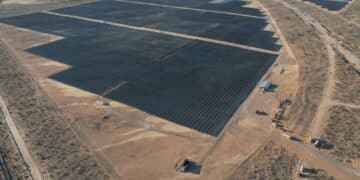 CFE acelera Puerto Peñasco: instalará cerca de 563 mil paneles solares
